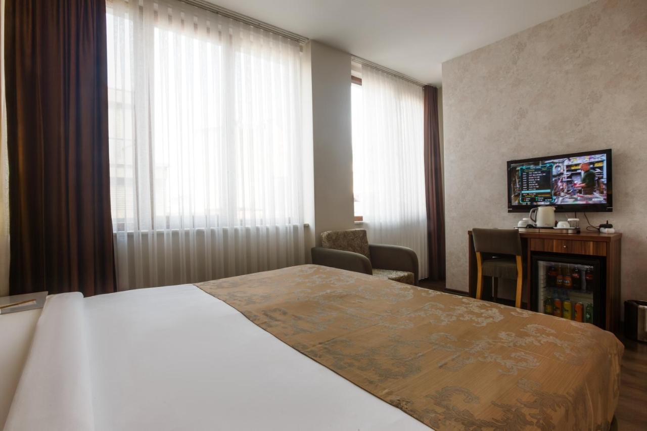 P Galata Hotel - Special Category Стамбул Екстер'єр фото