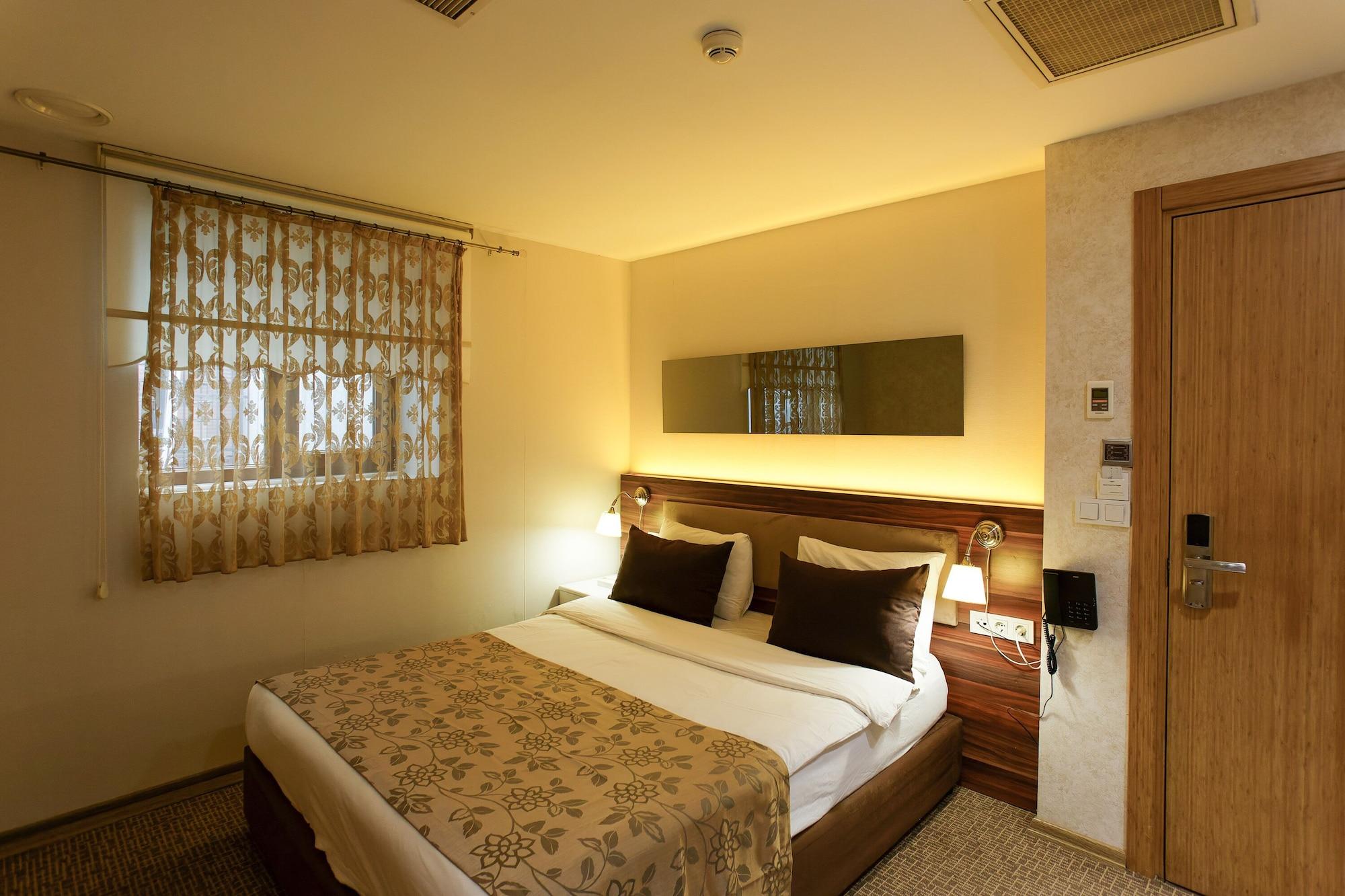 P Galata Hotel - Special Category Стамбул Екстер'єр фото