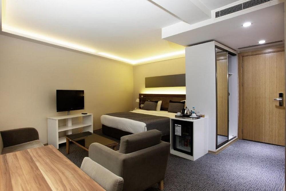 P Galata Hotel - Special Category Стамбул Екстер'єр фото